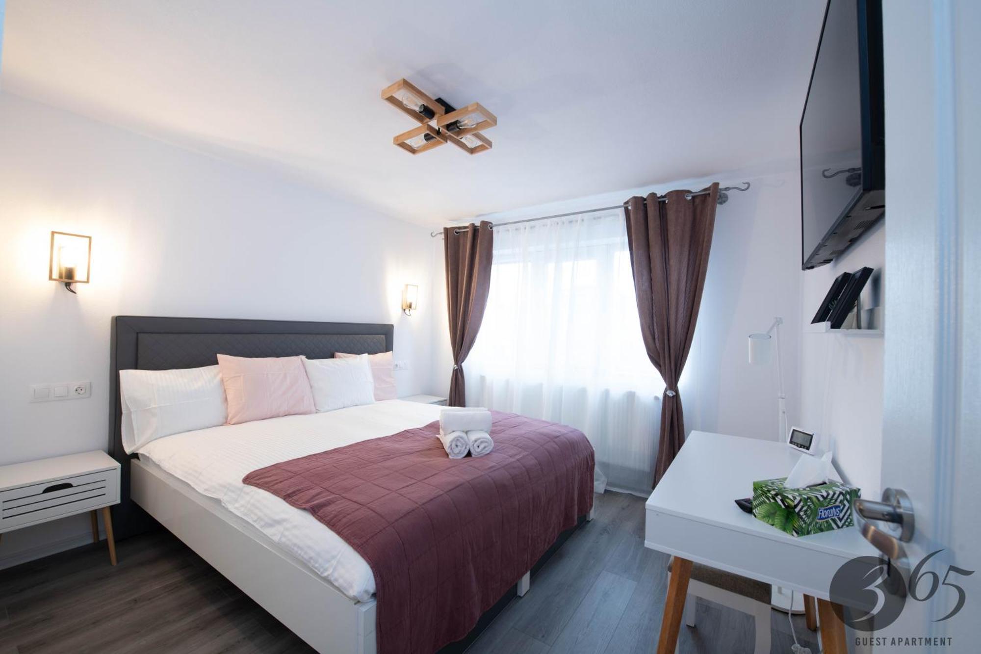 365 Guest Apartment Hunedoara Bagian luar foto