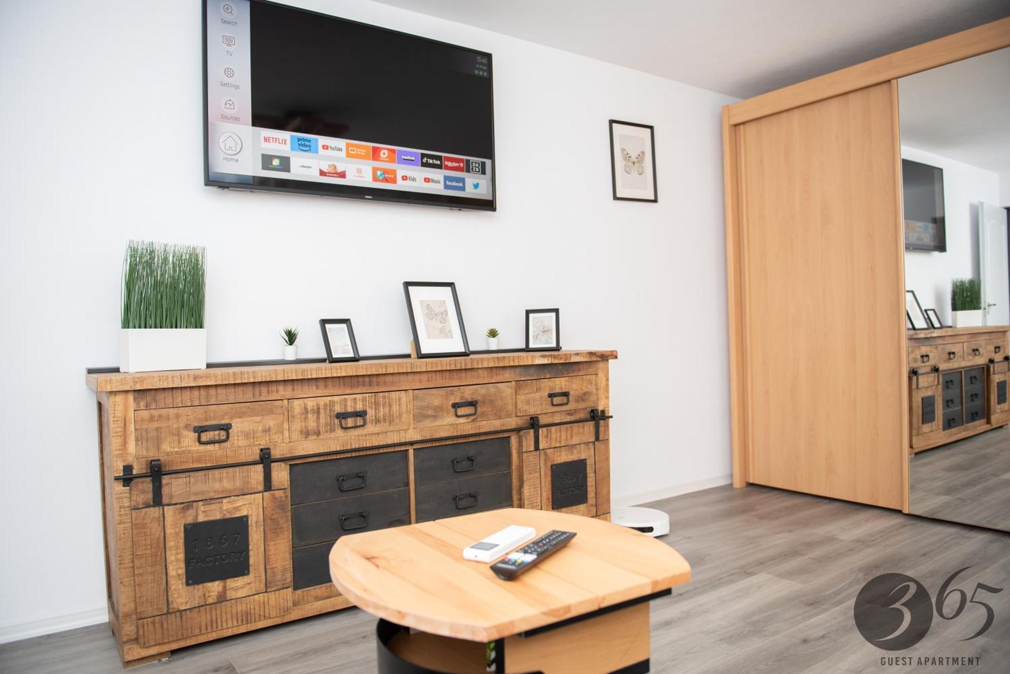 365 Guest Apartment Hunedoara Bagian luar foto